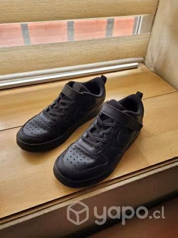 Zapatos escolares Nike - Talla 33