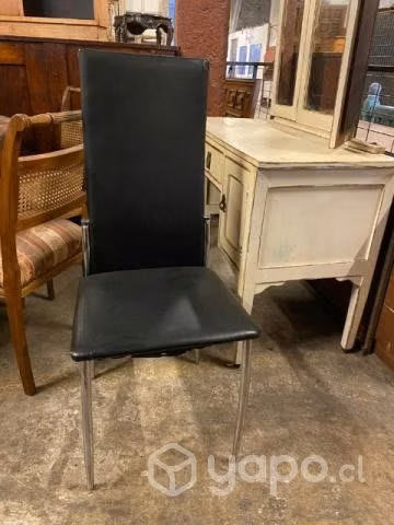 Silla negra - Imagen 4