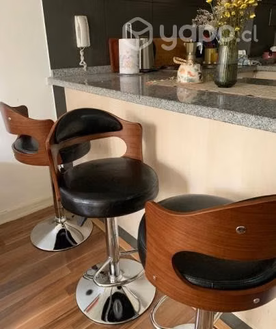Taburetes nuevos de madera y ecocuero, altura ajus - Imagen 2