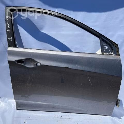Puerta delantera derecha Hyundai accent 2013