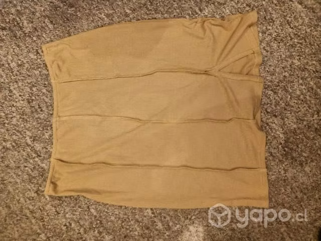 Conjunto polera y falda - Imagen 4