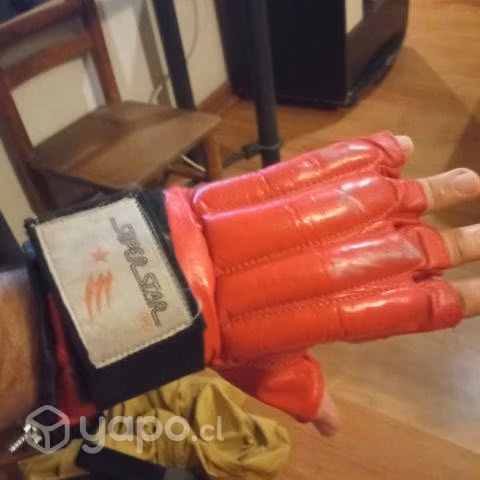 Saco grande entrenamiento con guantes de xuero