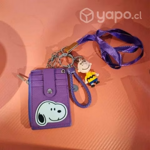 Hermoso tarjetero morado Snoopy