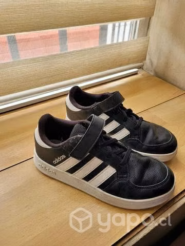 Zapatillas Adidas niño - Talla 33