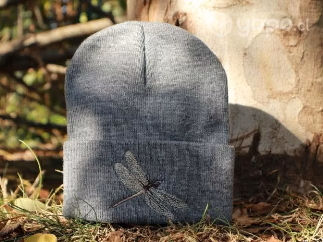 Gorros de invierno Bordados con Fauna Chilena