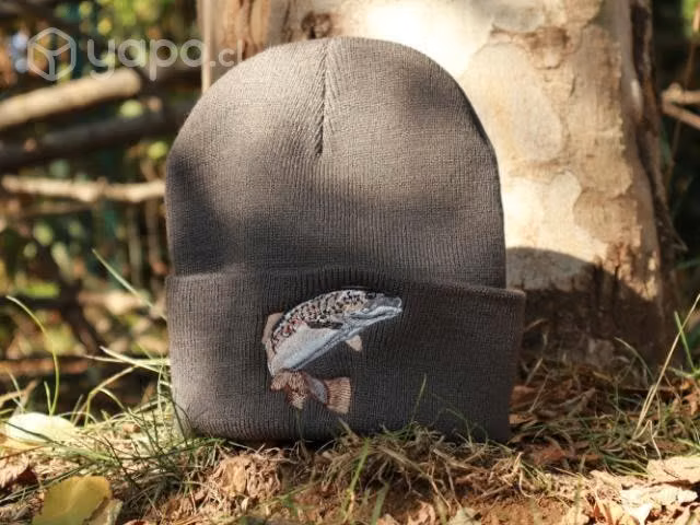 Gorros de invierno Bordados con Fauna Chilena