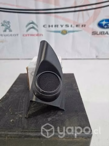 Parlante izquierdo de tapiz HONDA CITY 2014
