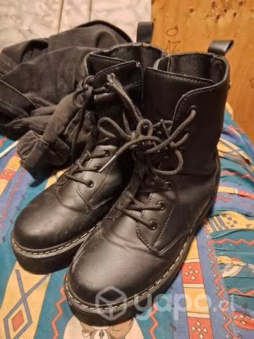 Botas de combate poquísimo uso talla 40