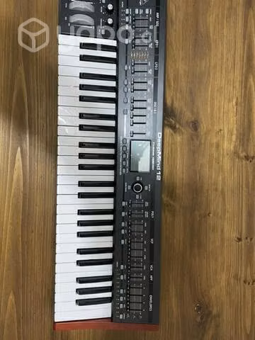 Sintetizador Polifónico Behringer Deepmind 12