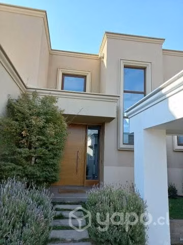 Pintura y reparación exterior de la casa