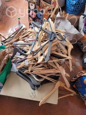 Colgadores madera
