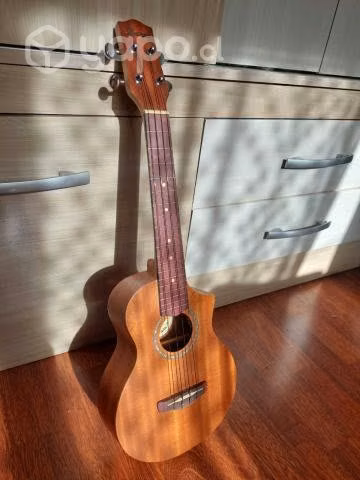 Ukelele Tenor ibanez