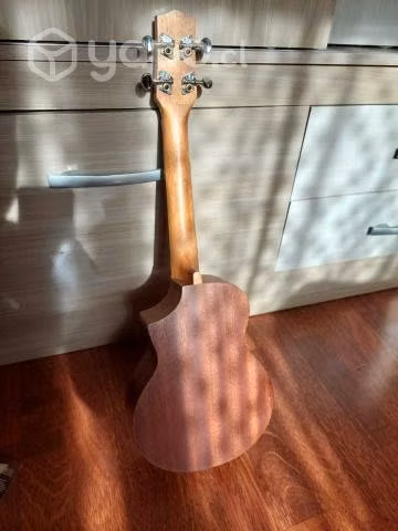 Ukelele Tenor ibanez