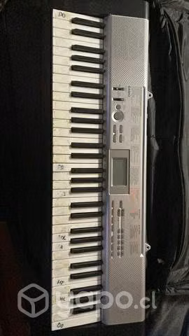 Teclado casio con bolso incluido