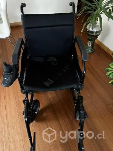 Silla de ruedas eléctrica casi nueva