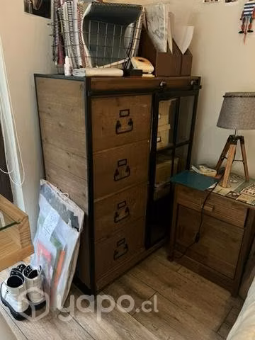 Gabinete para guardar documentos y libros. - Imagen 2