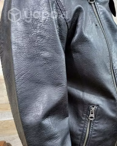 Chaqueta Negra