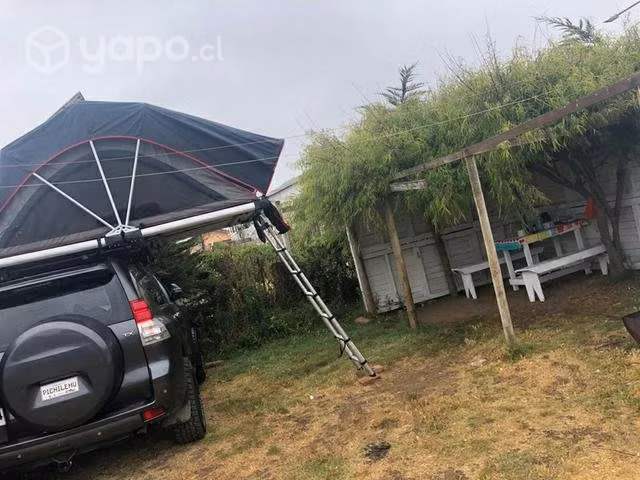 Carpa auto modelo Land Cruiser - Impecable
