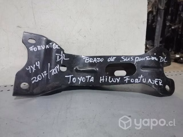 Brazo de suspensión delantero Hilux fortuner 2012
