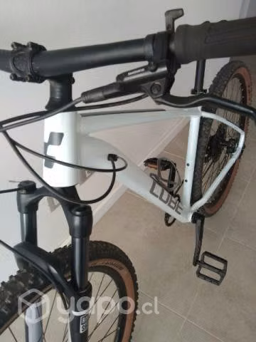 Bicicleta MTB Cube acid como nueva - Imagen 5