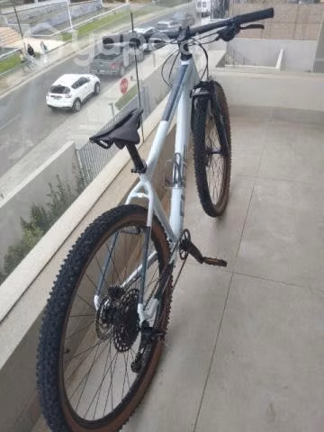 Bicicleta MTB Cube acid como nueva - Imagen 3