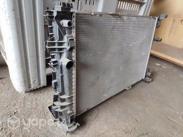 Radiador agua Mercedes GLA200 A200