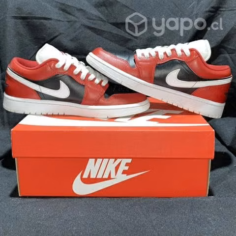Jordan 1 Low Chicago Flip