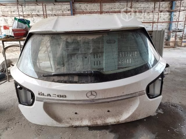 Portalon Mercedes GLA