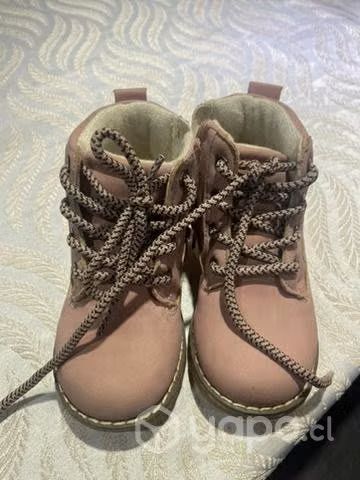 Botines de niña talla 23 horma pequeña