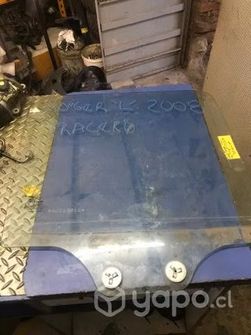 Vidrio puerta trasero izquierdo Ford Ranger 2.3