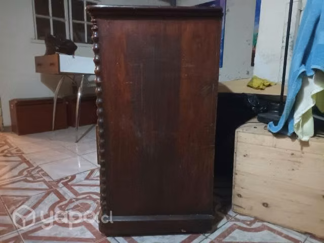 Cómoda de 4 cajones, antigua para refacción