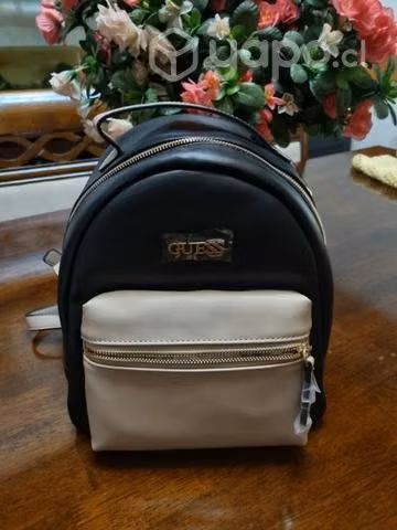 Mochilas GUESS