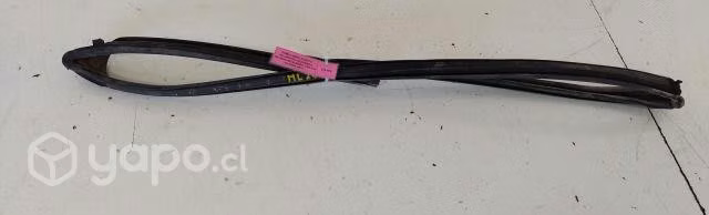 Goma Vidrio Pta del izq (ML2050) Mitsubishi L200