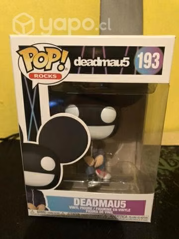 Funkos rengoku demon slayer y Deadmau5