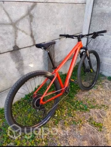 Bicicleta Specialized Rockhopper com 29 12x1