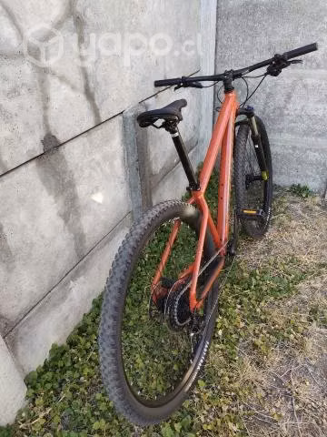 Bicicleta Specialized Rockhopper com 29 12x1