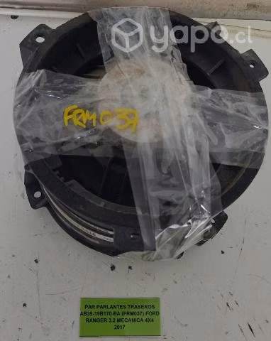 Par Parlantes Traseros AB39-19B170-BA (FRM037) For