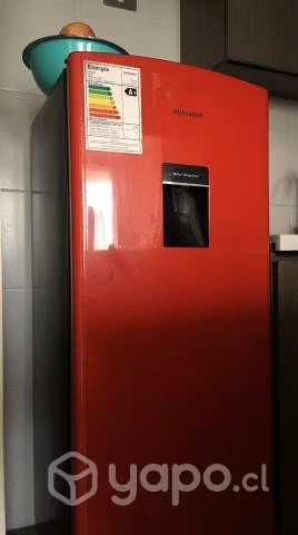 Refrigerador Hisense Rojo Monopuerta Frío directo