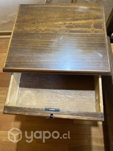Cama 1.5 plazas + velador y cosas de cama