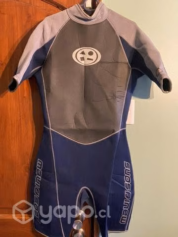 Traje de agua