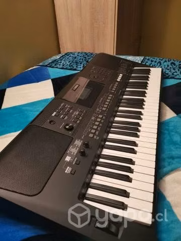 Teclado yamaha psr E463
