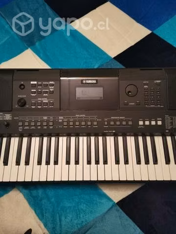 Teclado yamaha psr E463