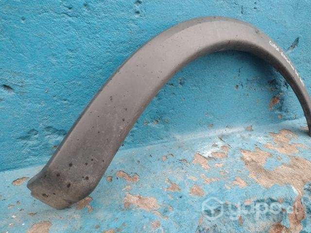 Moldura del der Chevrolet Corsa evolutión 2002-07 - Imagen 5