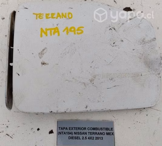 Tapa Exterior Combustible (NTA194) Nissan Terrano