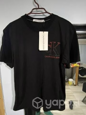 Polera calvin klein talla S