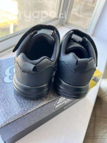 Zapato negro escolar - Imagen 2