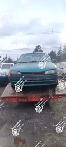 Capot mazda 323 año 1997