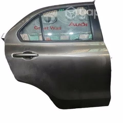 Puerta trasera derecha suzuki dzire glx 2021 1.2