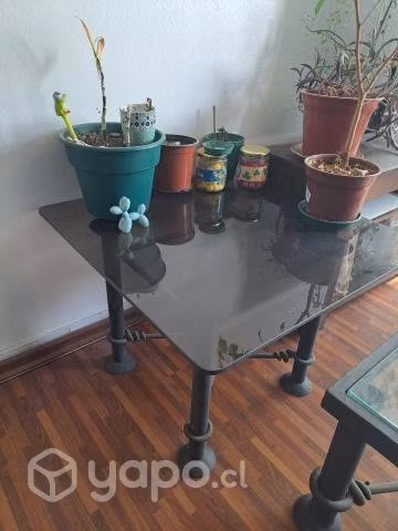 Muebles hierro y vidrio