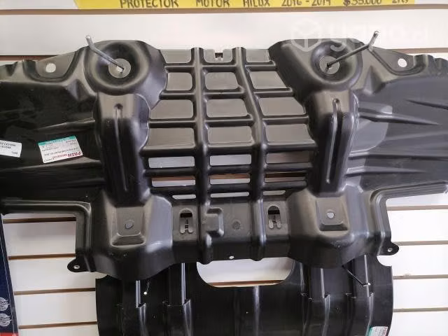 Protector de motor hilux revo - Imagen 2